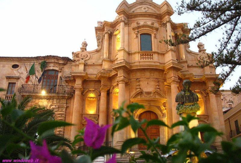 Casa Vacanze Il Quadrifoglio Noto Eksteriør bilde